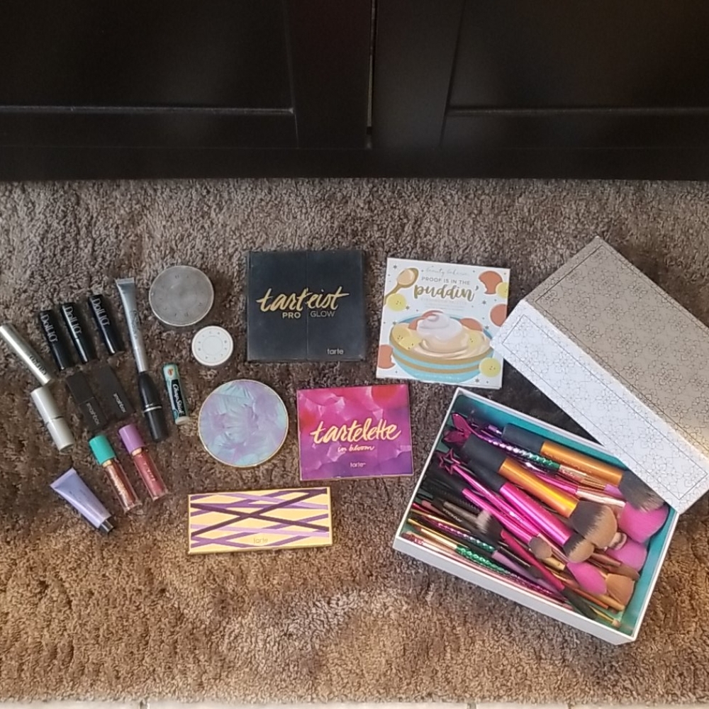 Huge Prestige Makeup Bundle